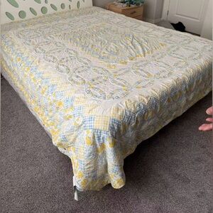 Vintage Handmade Patchwork Quilt – Large Hand-Stitched Heirloom Bedspread-95*84